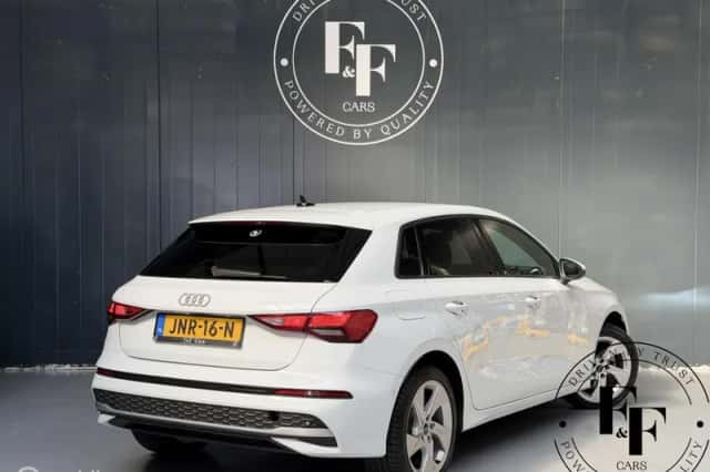 Audi A3 (2025) thumbnail 2