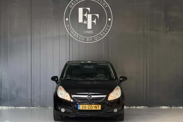 Opel Corsa (2008) thumbnail 6