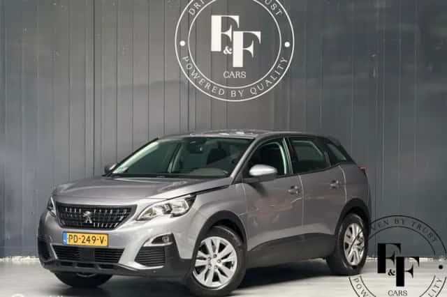 Peugeot 3008 (2017) thumbnail 4