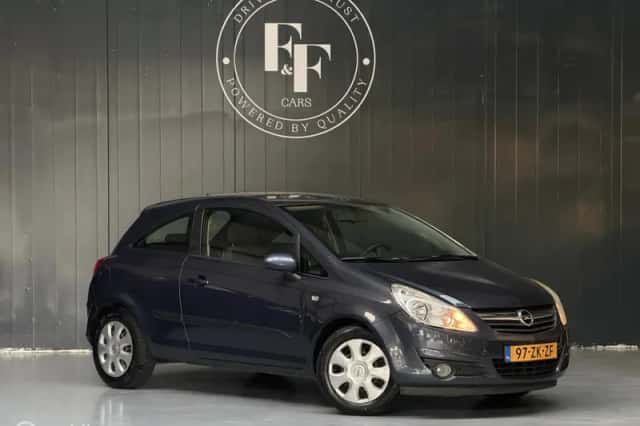 Opel Corsa (2008) thumbnail 5