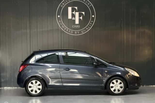 Opel Corsa (2008) thumbnail 6
