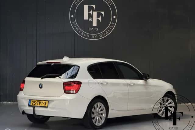 BMW 1-Serie (2012) thumbnail 2