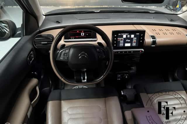Citroën C4 Cactus (2015) thumbnail 3