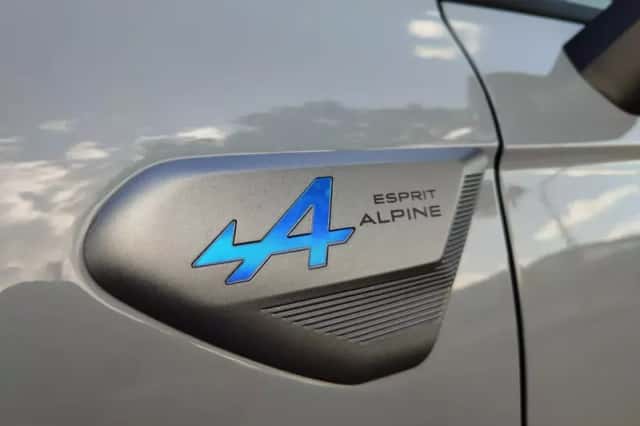 Renault Clio (2024) thumbnail 5