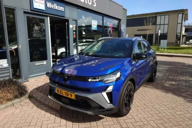 Renault Captur (2024) thumbnail 3