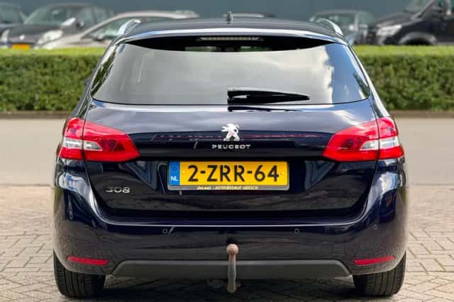 Peugeot 308 (2015) thumbnail 6