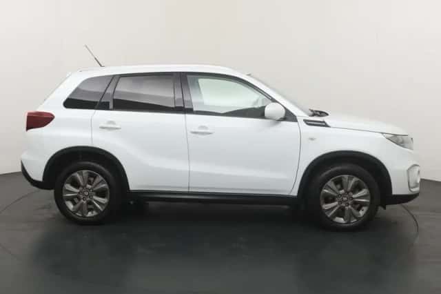 Suzuki Vitara (2021) thumbnail 6