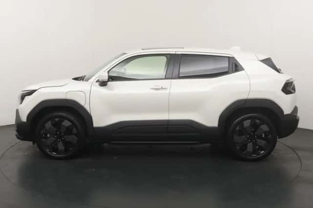 Suzuki e-Vitara (2026) thumbnail 3