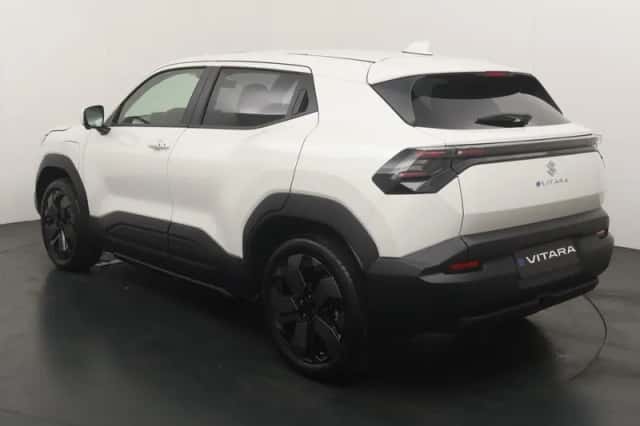 Suzuki e-Vitara (2026) thumbnail 4