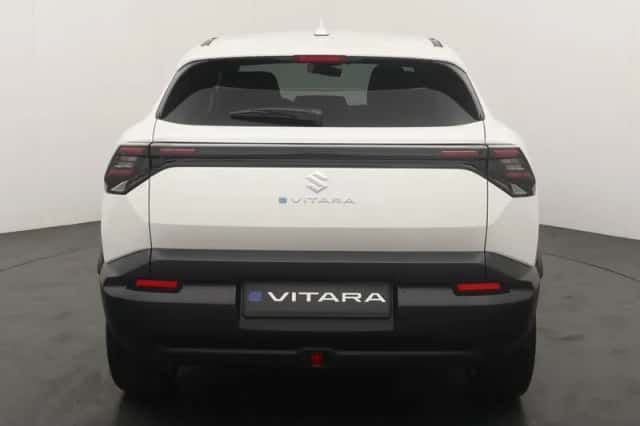 Suzuki e-Vitara (2026) thumbnail 5
