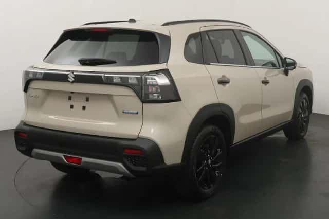 Suzuki S-Cross (2026) thumbnail 6