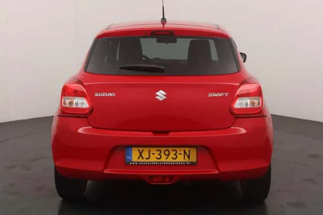 Suzuki Swift (2019) thumbnail 4