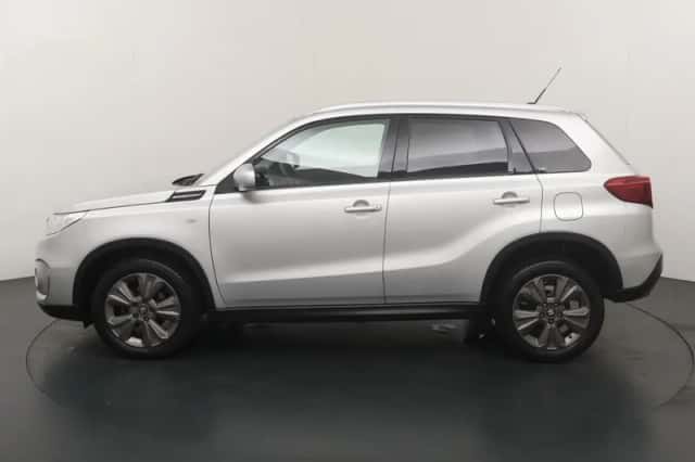 Suzuki Vitara (2020) thumbnail 2
