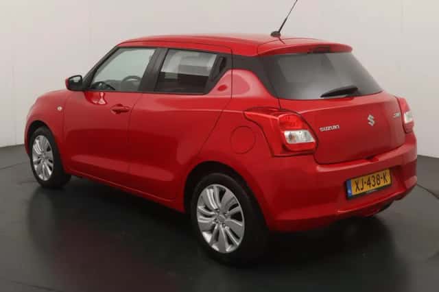 Suzuki Swift (2019) thumbnail 3