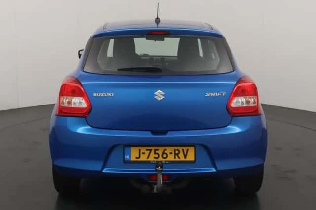 Suzuki Swift (2017) thumbnail 4
