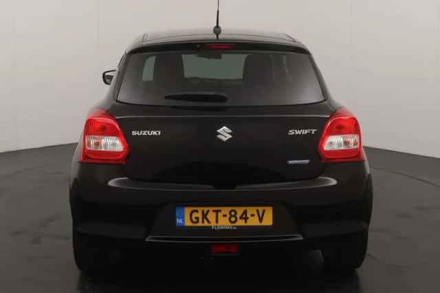 Suzuki Swift (2020) thumbnail 4