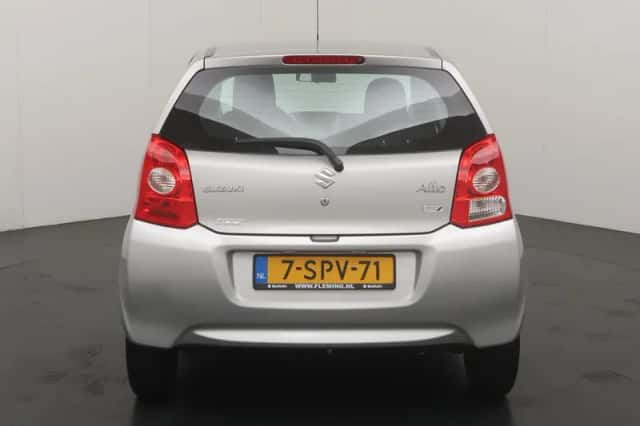 Suzuki Alto (2013) thumbnail 4