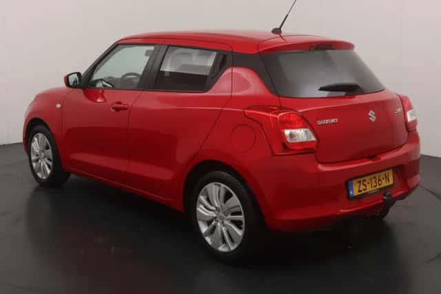 Suzuki Swift (2019) thumbnail 3