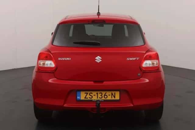 Suzuki Swift (2019) thumbnail 4