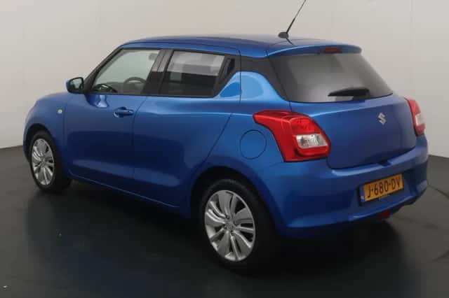 Suzuki Swift (2020) thumbnail 3