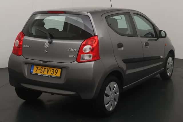 Suzuki Alto (2013) thumbnail 5