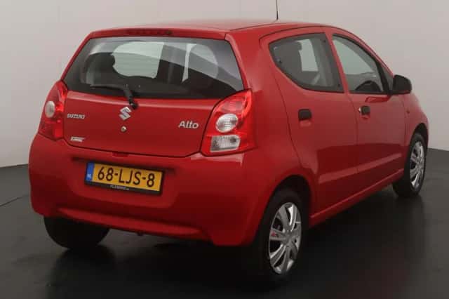 Suzuki Alto (2010) thumbnail 5