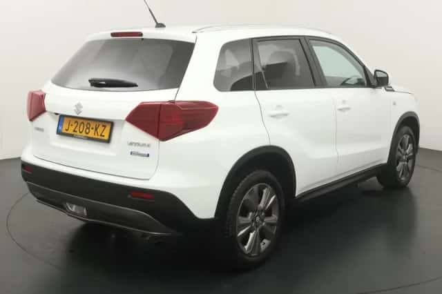 Suzuki Vitara (2020) thumbnail 5
