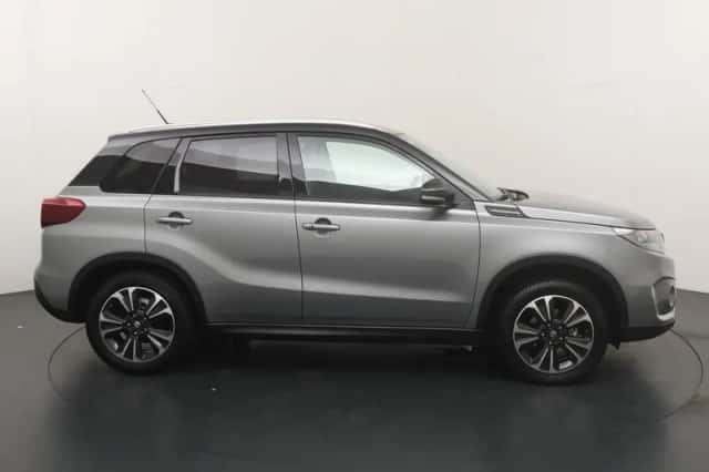 Suzuki Vitara (2021) thumbnail 6