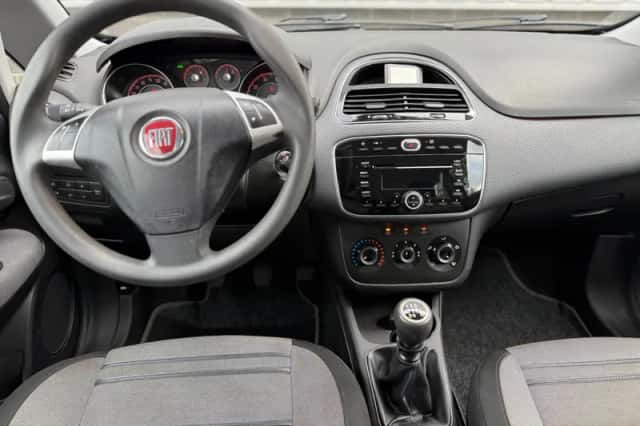 Fiat Punto Evo (2010) thumbnail 2