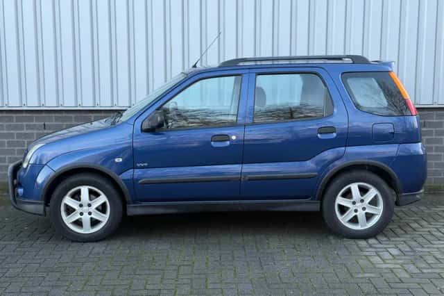 Suzuki Ignis (2007) thumbnail 4