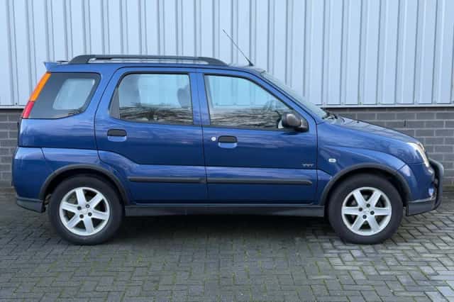 Suzuki Ignis (2007) thumbnail 5