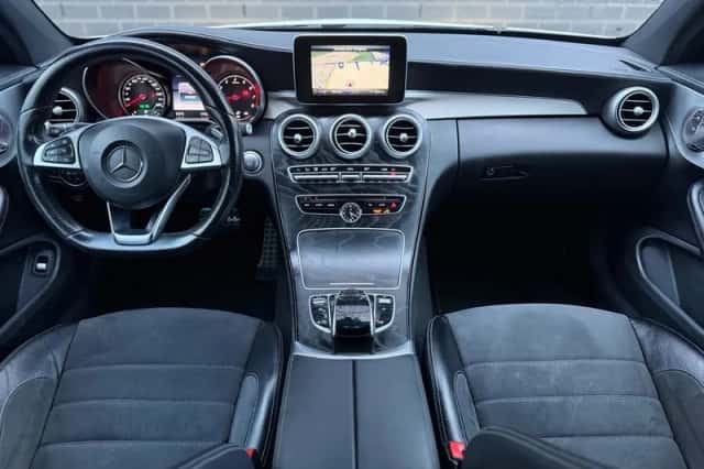 Mercedes-Benz C-Klasse (2016) thumbnail 2