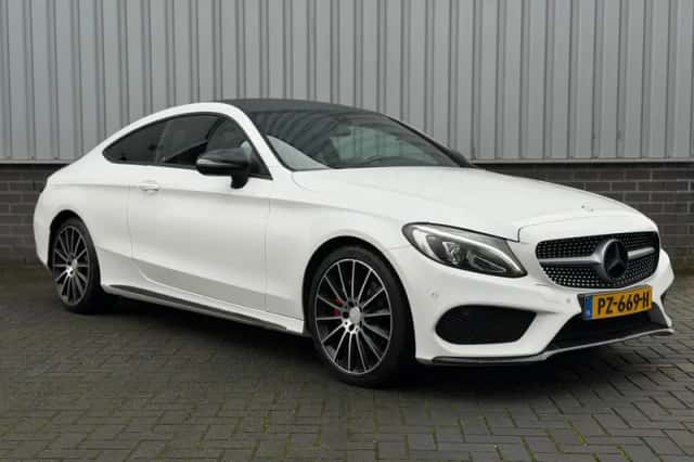 Mercedes-Benz C-Klasse (2016) thumbnail 3