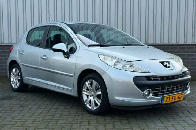Peugeot 207 (2007) thumbnail 3