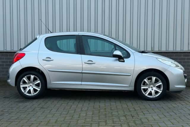 Peugeot 207 (2007) thumbnail 5