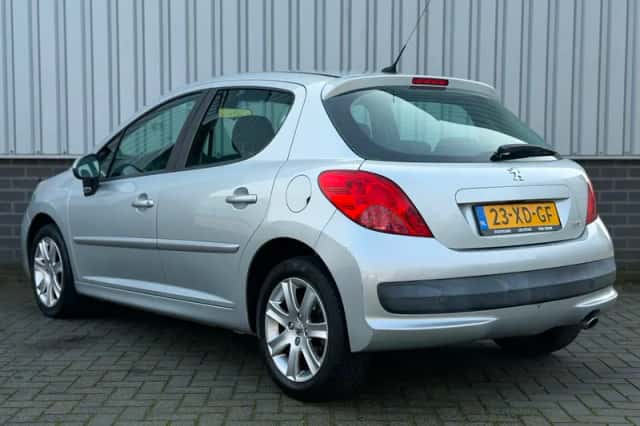 Peugeot 207 (2007) thumbnail 6
