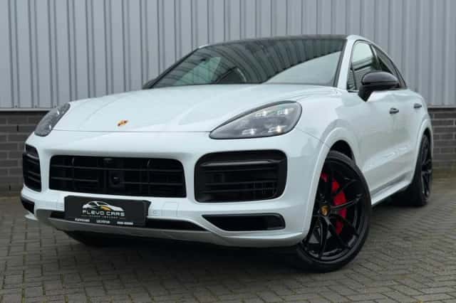 Porsche Cayenne Coupé (2020) thumbnail 3