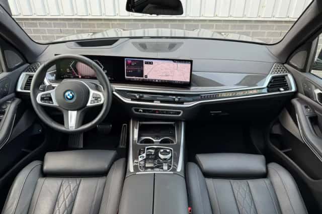 BMW X5 (2025) thumbnail 2