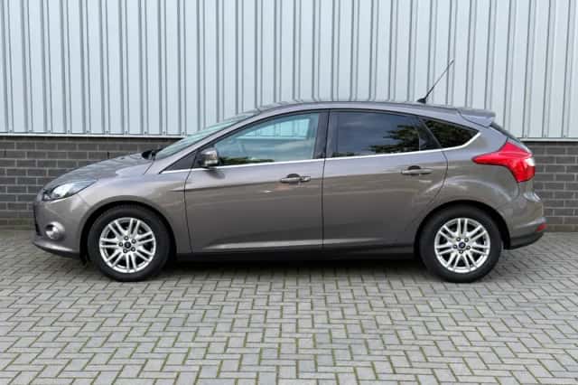 Ford Focus (2013) thumbnail 4