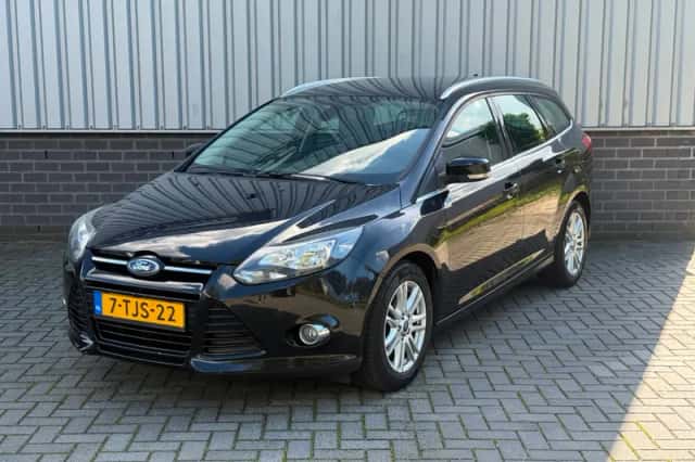 Ford Focus (2014) thumbnail 1