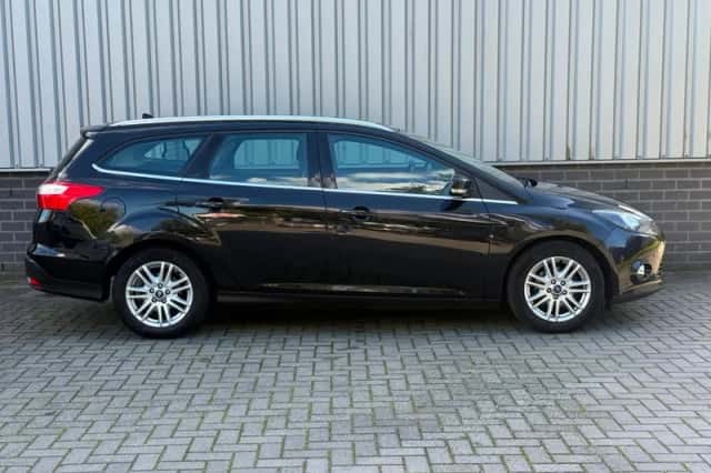 Ford Focus (2014) thumbnail 5