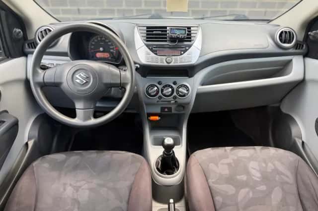 Suzuki Alto (2010) thumbnail 2