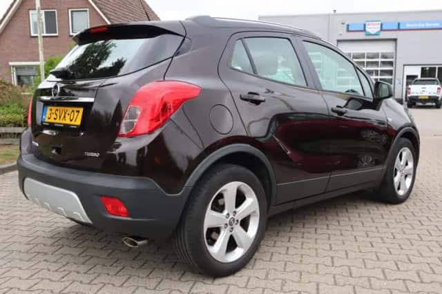Opel Mokka (2013) thumbnail 3