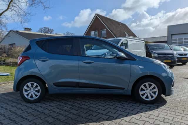 Hyundai i10 (2017) thumbnail 4