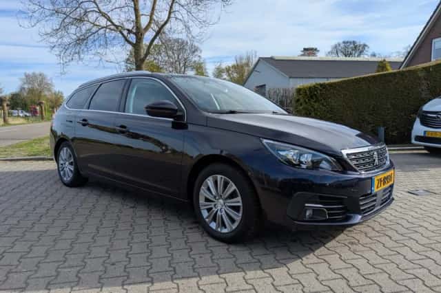 Peugeot 308 (2019) thumbnail 3