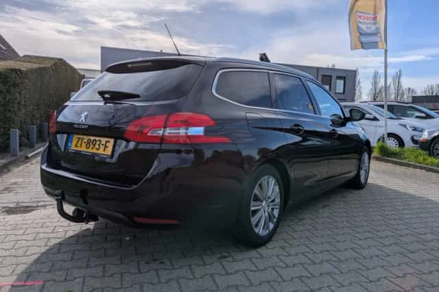 Peugeot 308 (2019) thumbnail 5