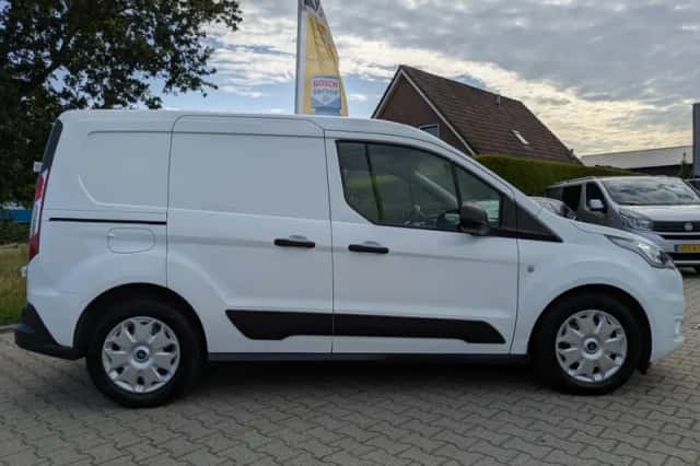 Ford Transit Connect (2022) thumbnail 4