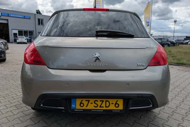 Peugeot 308 (2012) thumbnail 6