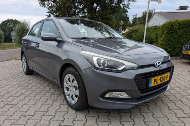 Hyundai i20 (2017) thumbnail 3
