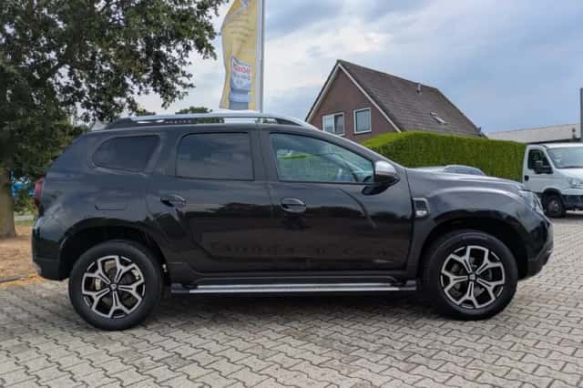 Dacia Duster (2018) thumbnail 4